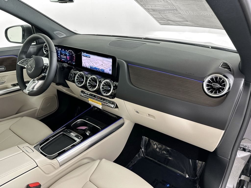 New 2026 Mountain Grey Metallic Mercedes-Benz GLA 250 image 29