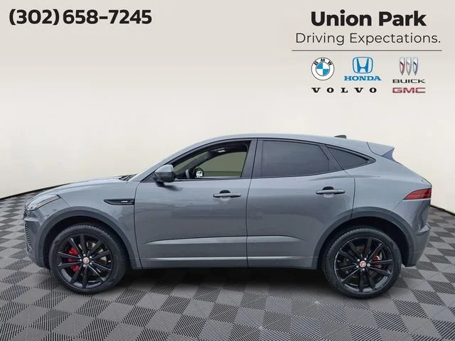 Used 2019  Jaguar R-Dynamic image 7