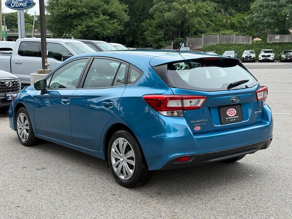 Used 2019 Blue Subaru 2.0i image 7