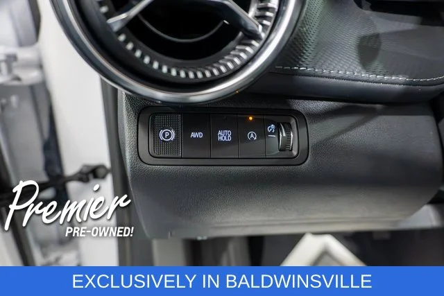 Used 2027 White Chevrolet LT image 15