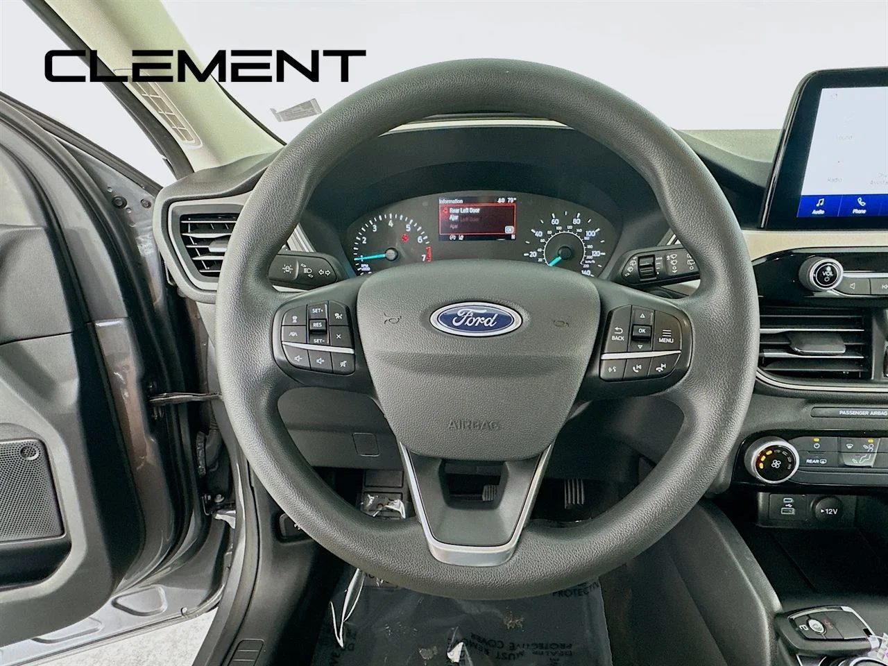 Certified Used 2022 Gray Metallic Ford SE image 15