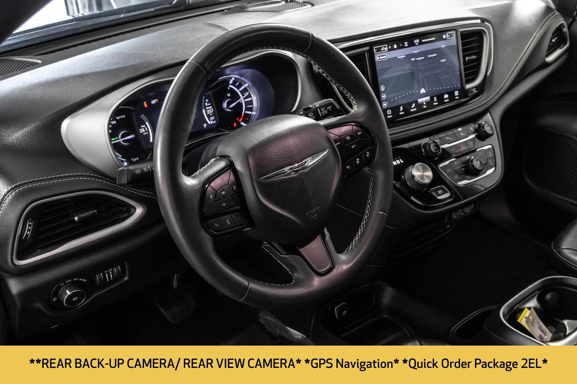 Used 2022 Black Chrysler Touring L image 5