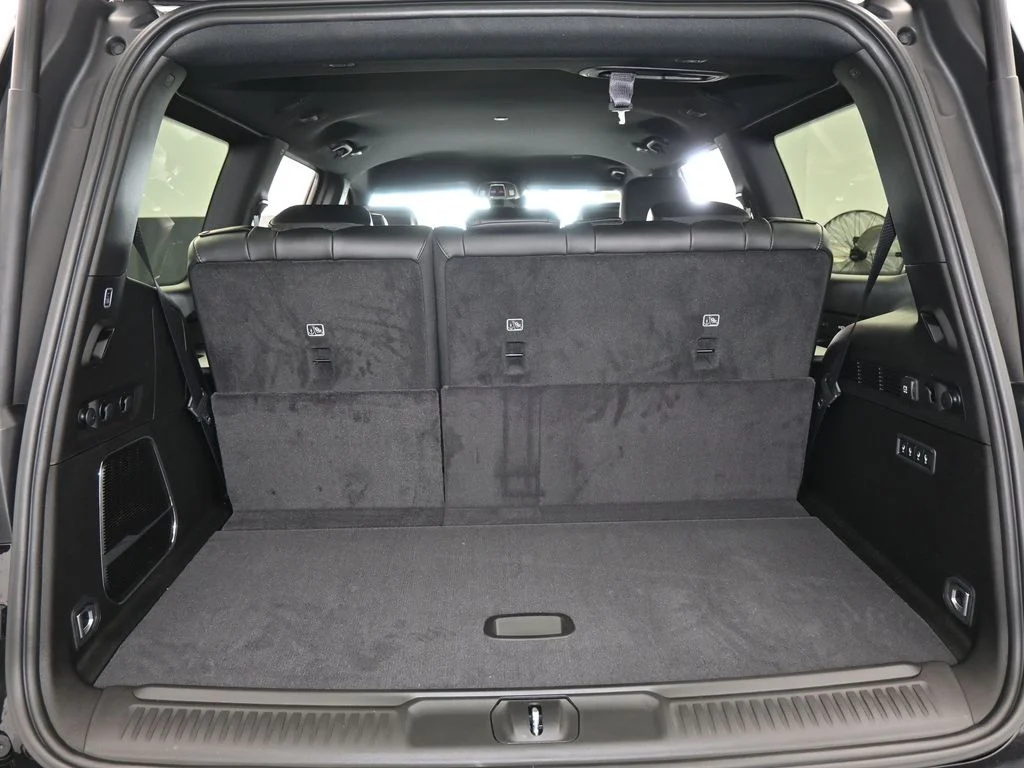 New 2026 High Gloss Black Exterior Paint Jeep Limited Altitude image 35