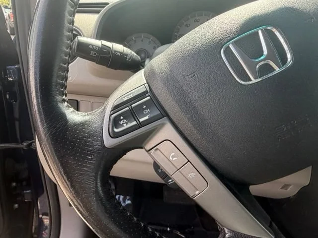 Used 2013 Blue Honda EX-L image 23