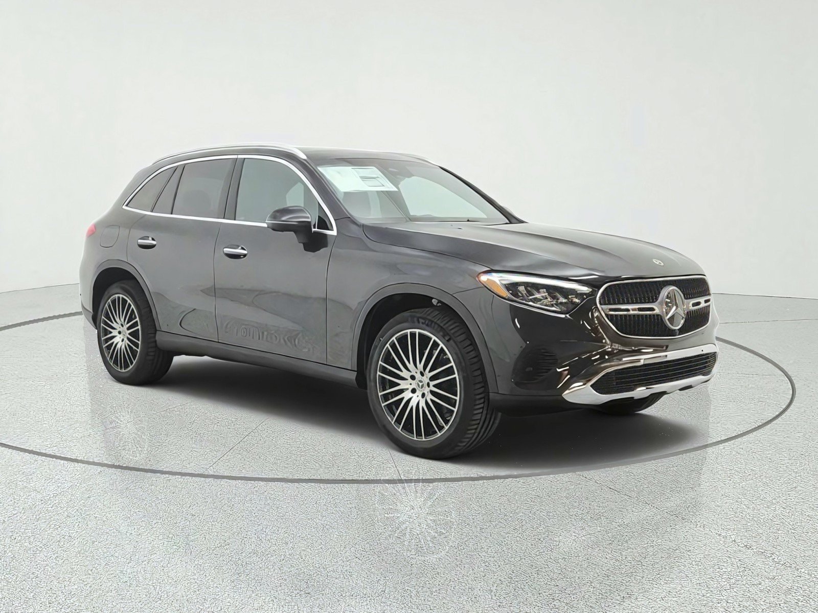 New 2027 Graphite Grey Metallic Mercedes-Benz GLC 300 SUV image 24