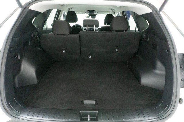 Used 2024 White Pearl Hyundai Blue image 10