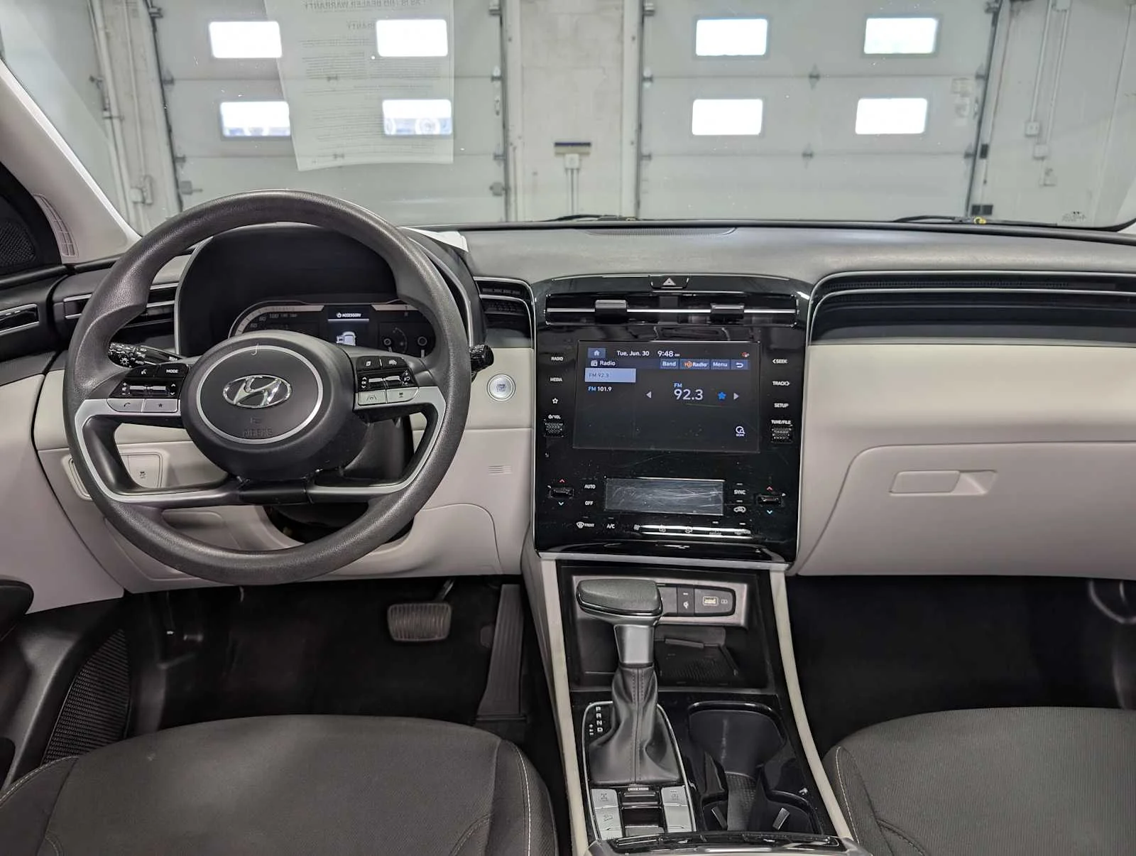 Used 2024 Hampton Gray Hyundai SEL image 17