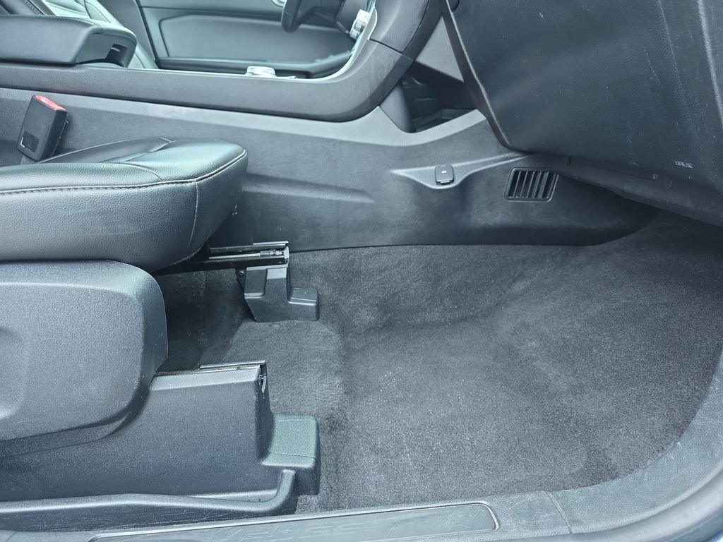 Used 2022 Blue Ford SEL image 26