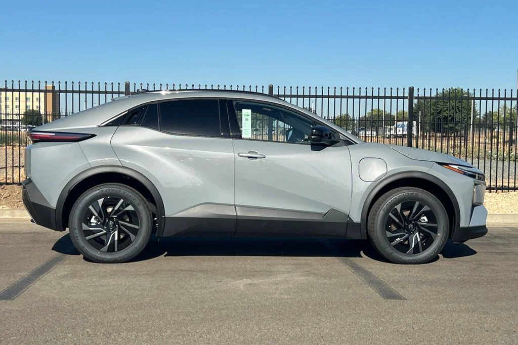 New 2026  Toyota SE image 3