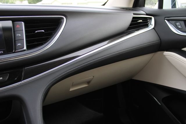 Used 2022 White Buick Premium Group image 25