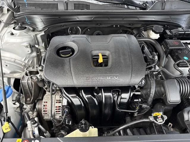 Used 2019 Silver Kia LXS image 10