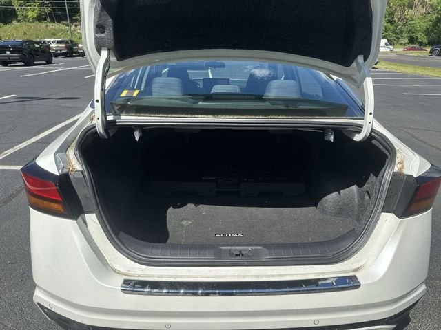 Used 2023 White Nissan 2.5 SV image 23