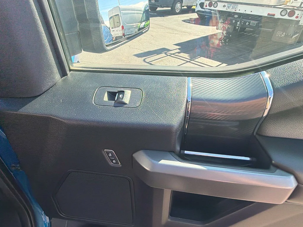 Used 2018 Lightning Blue Ford XLT image 41