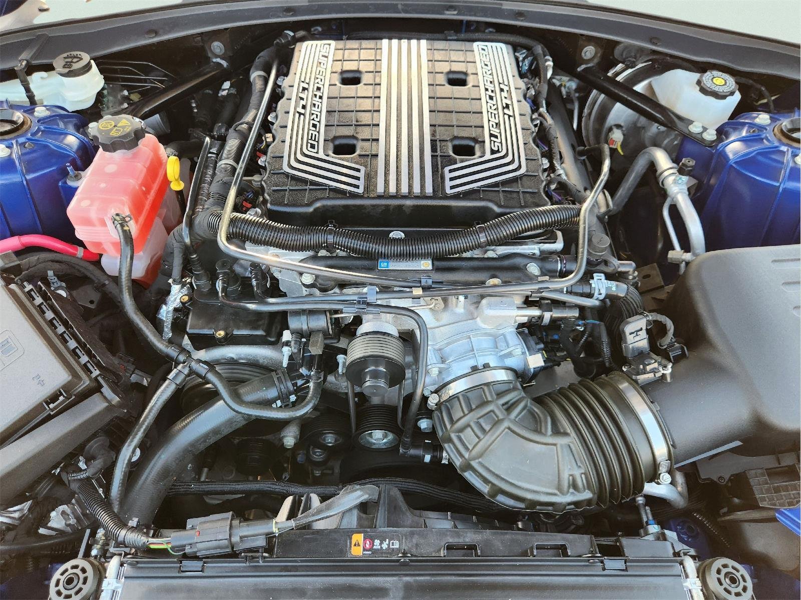 2024 Chevrolet Camaro photo 32 of 33