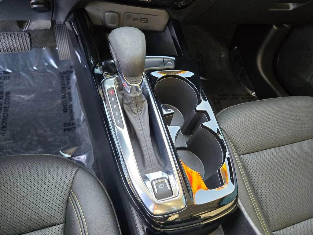 Used 2024 Mosaic Black Metallic Chevrolet ACTIV image 22