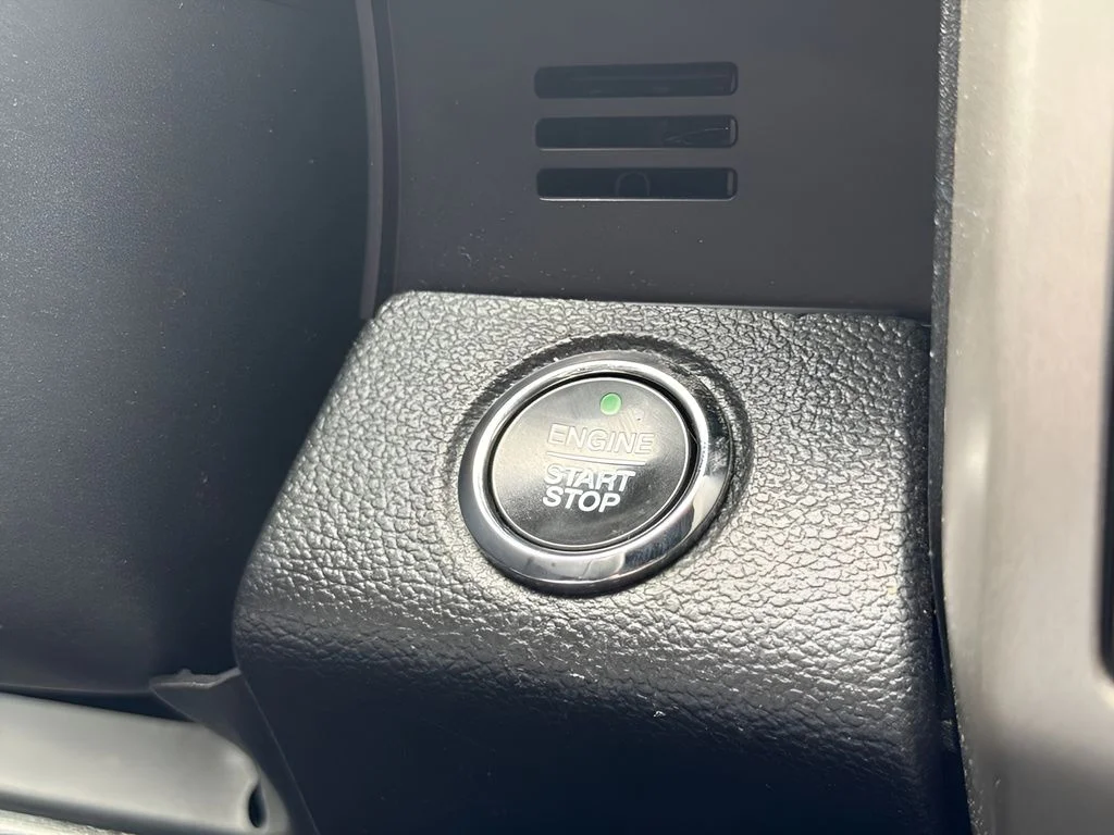 Used 2020 Red Ford Lariat image 12