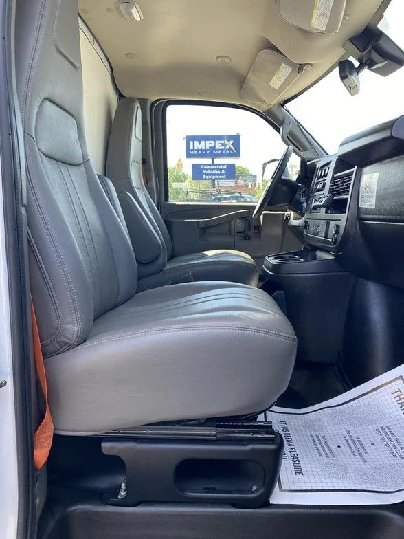 Used 2024 White GMC Work Van image 35