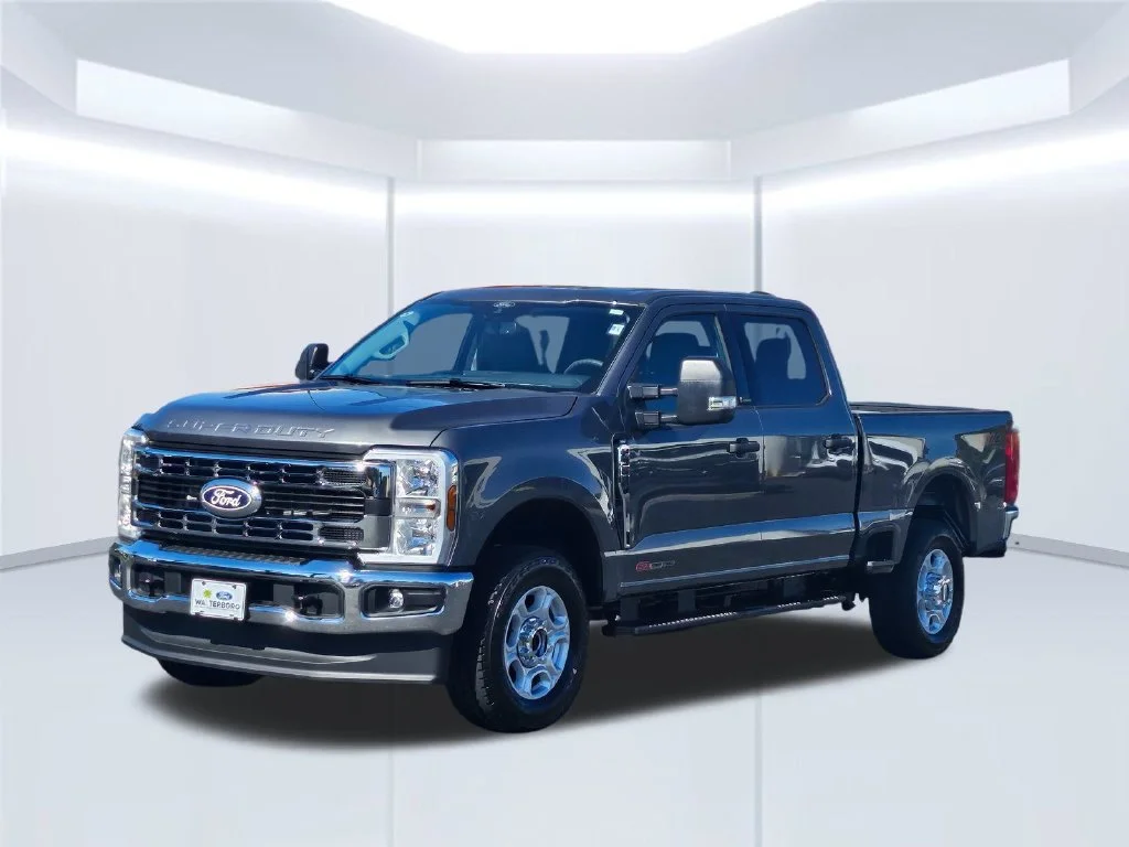 New 2027 Carbonized Gray Metallic Ford F-350® XLT image 2