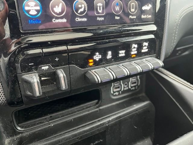 Used 2020 Steel Metallic Ram Limited image 19