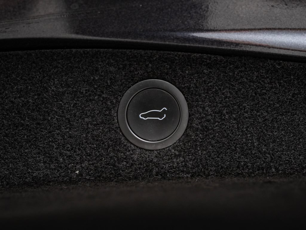 Used 2024 Stealth Gray Tesla  image 18