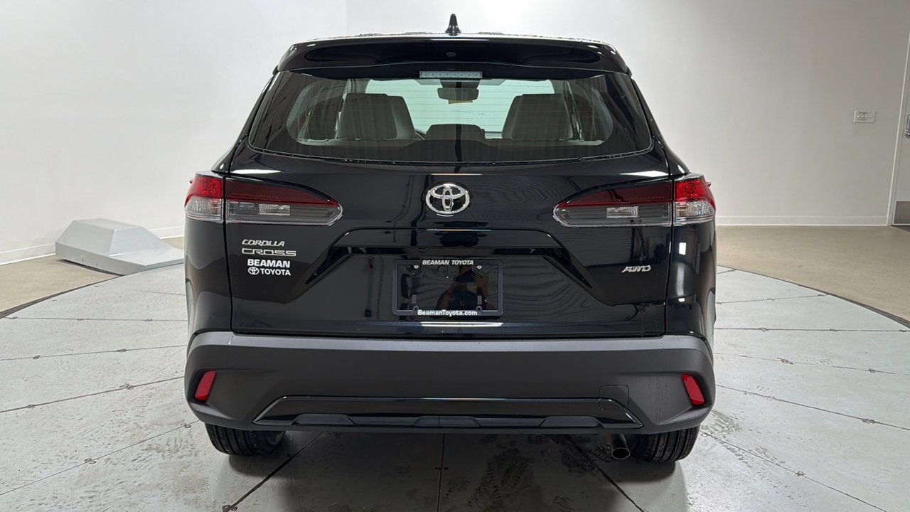 2026 Toyota Corolla Cross L - Photo 4