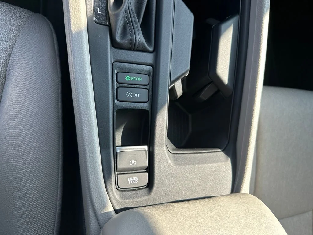 New 2026 Platinum White Pearl Honda LX image 27