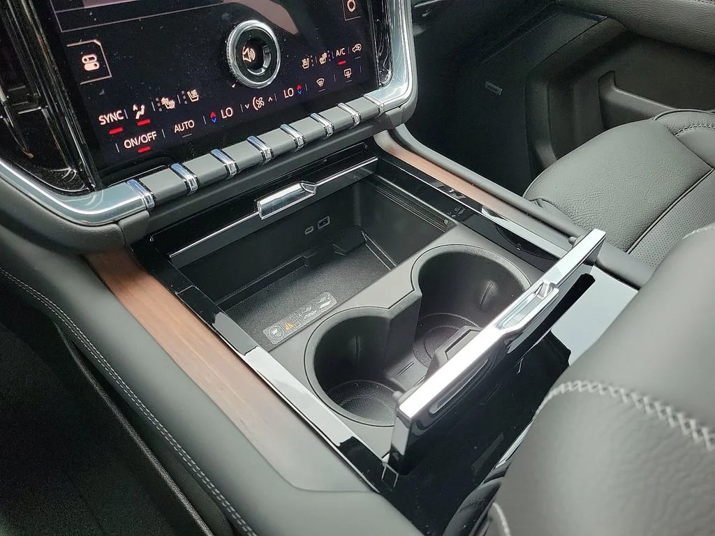 Used 2025 Downpour Metallic GMC Denali image 25