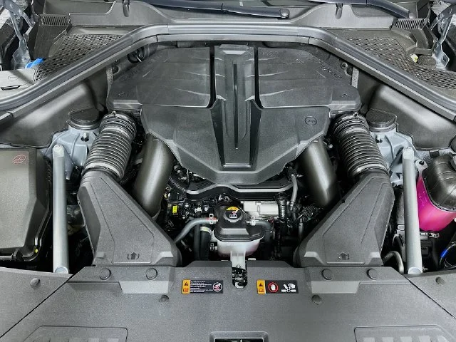 New 2026 Silver Genesis 3.5T Prestige image 25