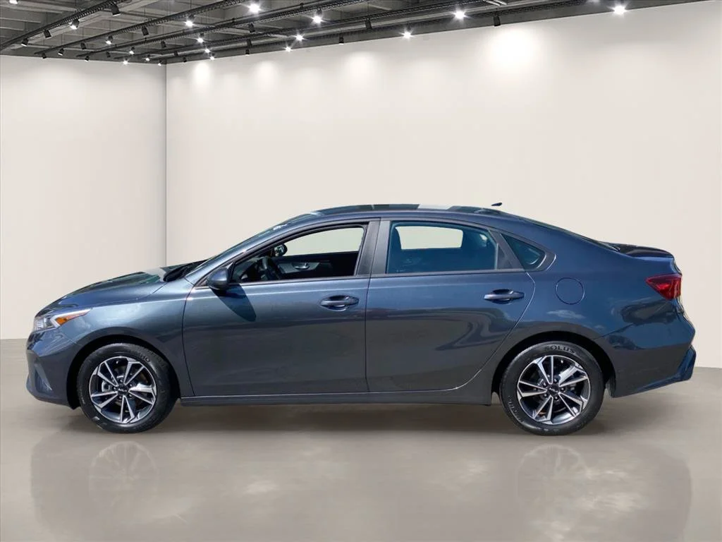 Certified Used 2023 Gravity Gray Kia LXS image 5