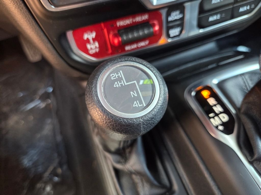 Used 2024 White Jeep Rubicon image 27