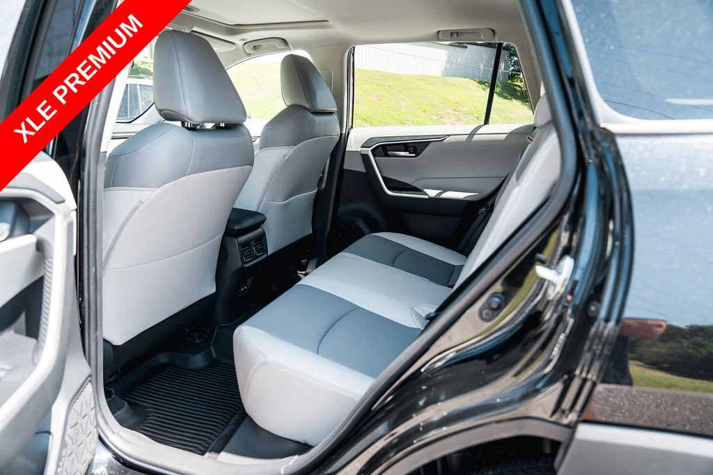 Used 2023 Midnight Black Metallic Toyota XLE Premium image 27