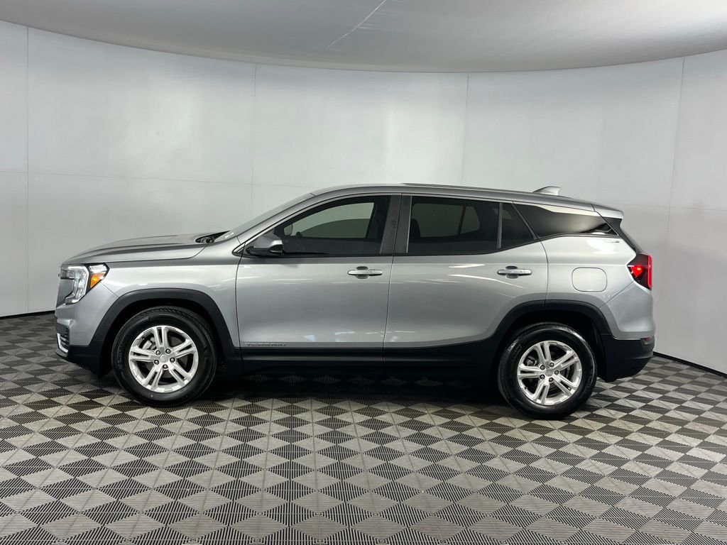 2024 GMC Terrain SLE - Photo 11