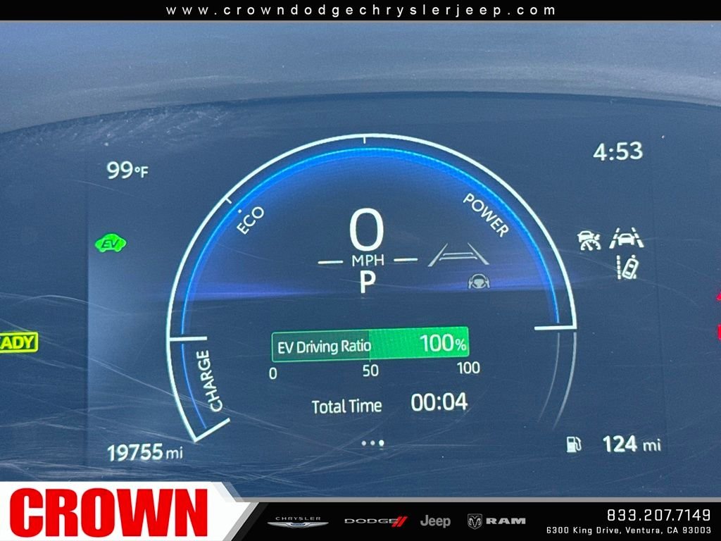 Used 2025  Toyota LE image 22