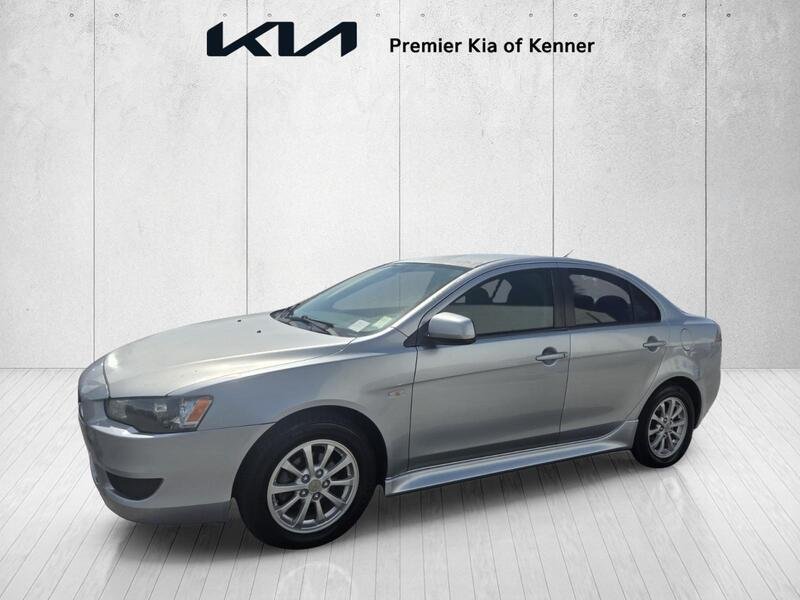 2010 Mitsubishi Lancer ES's photo