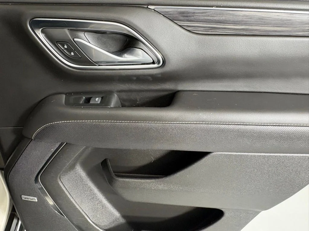Used 2022 Beige GMC SLT image 18