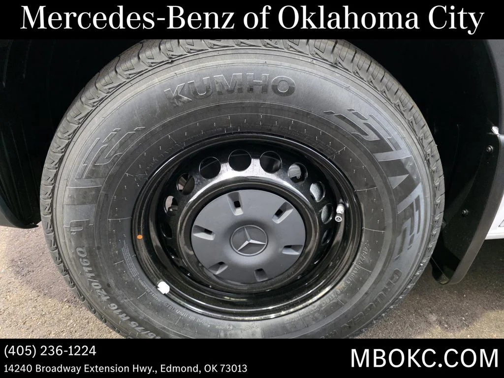 New 2026 Arctic White Mercedes-Benz Cargo 144 WB image 9