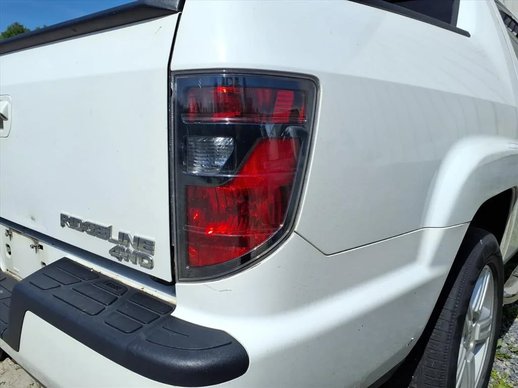 Used 2014  Honda RTL image 17