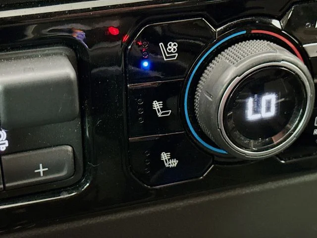 Used 2022 Blue Chevrolet ZR2 image 22