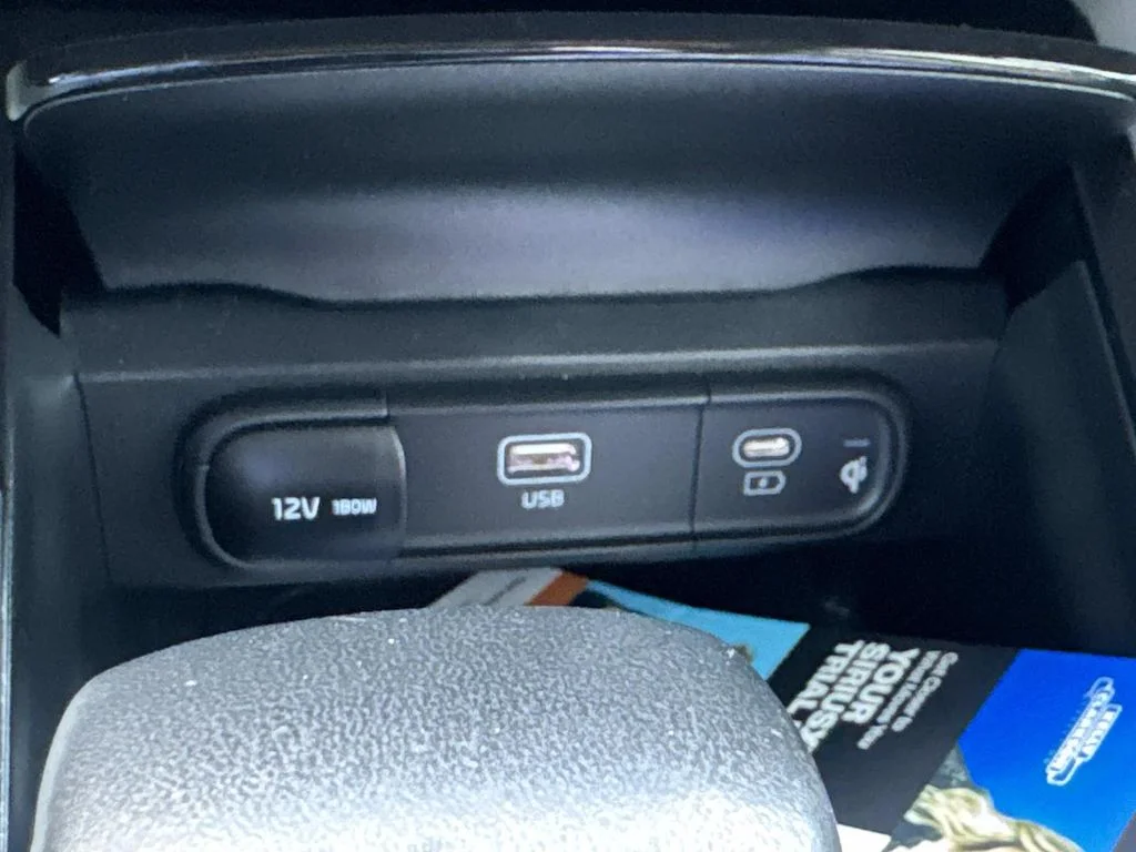 Used 2024 Black Kia S image 36