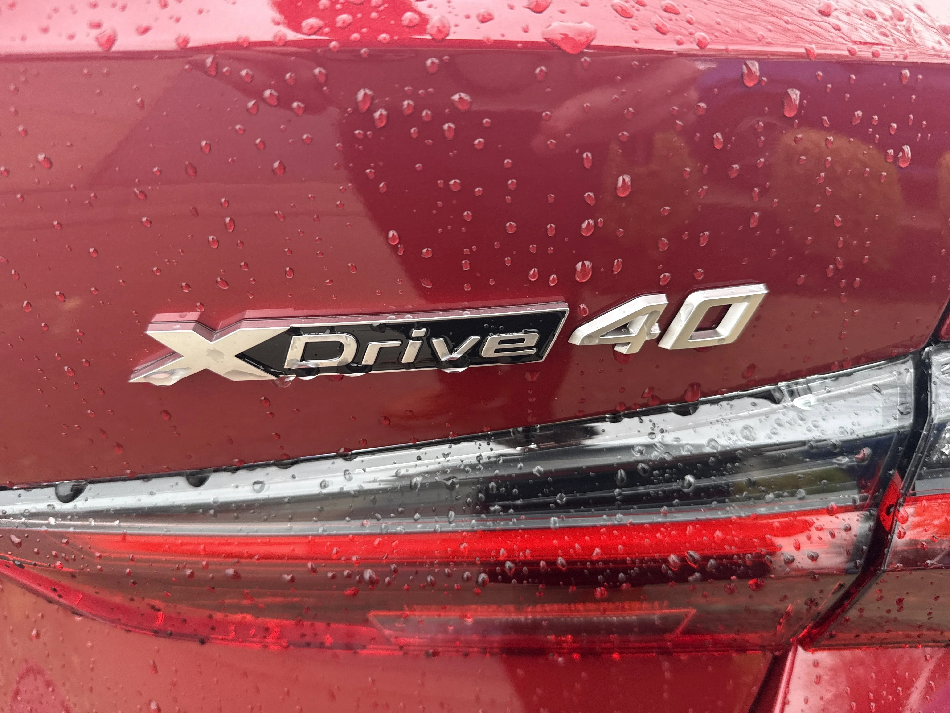 New 2026 VEGAS RED BMW xDrive40 image 7