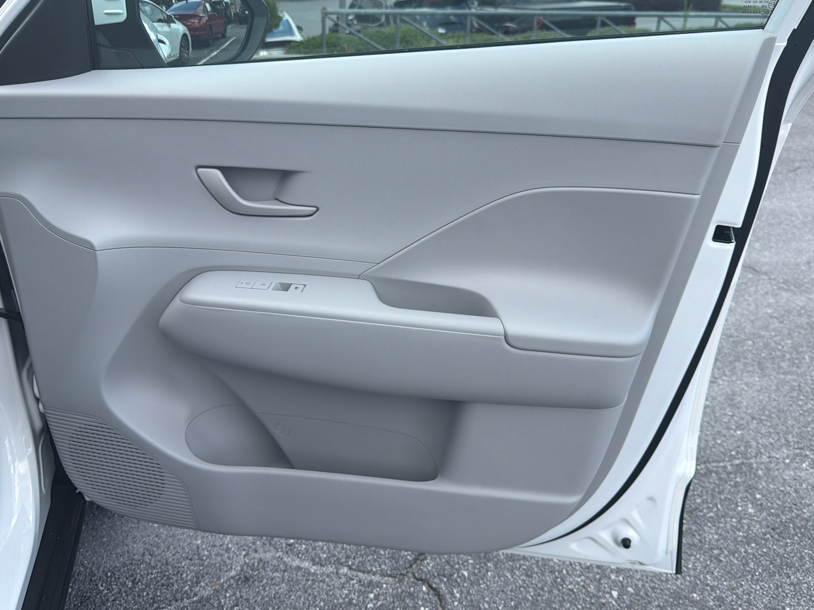 Used 2025 Atlas White Hyundai SEL Convenience image 15