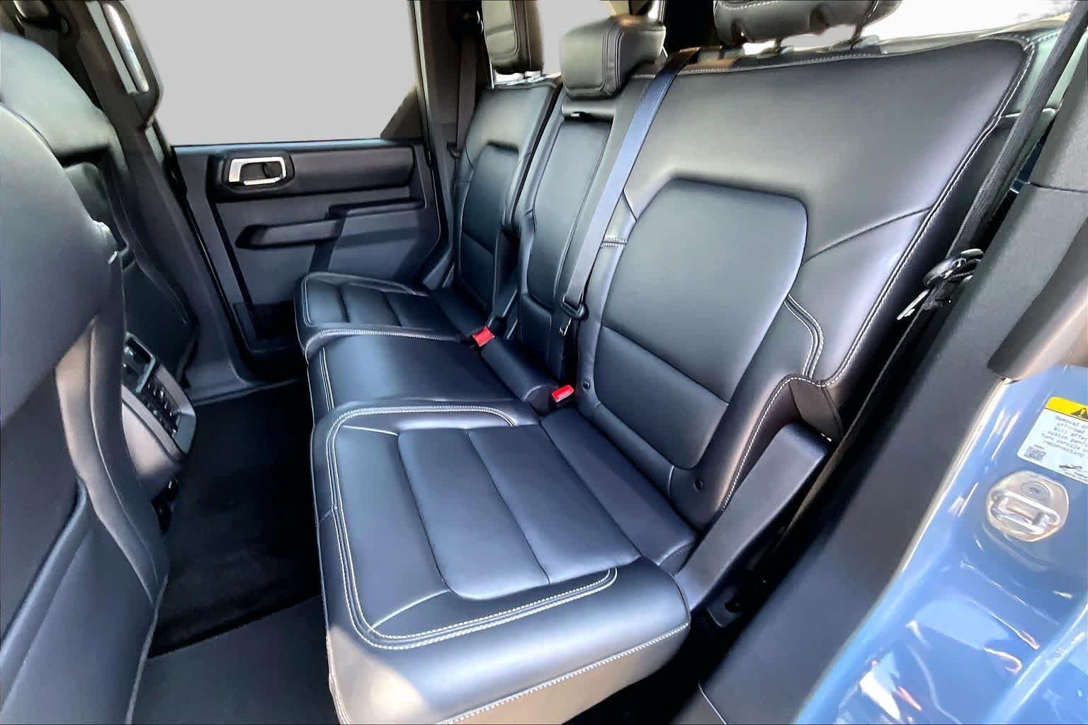 Used 2025 Azure Gray Metallic Tri-Coat Ford Outer Banks image 21