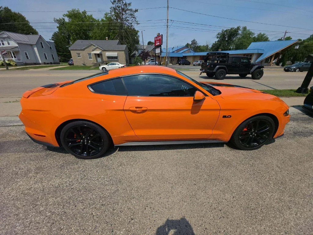 Used 2020 Orange Ford GT Premium image 2