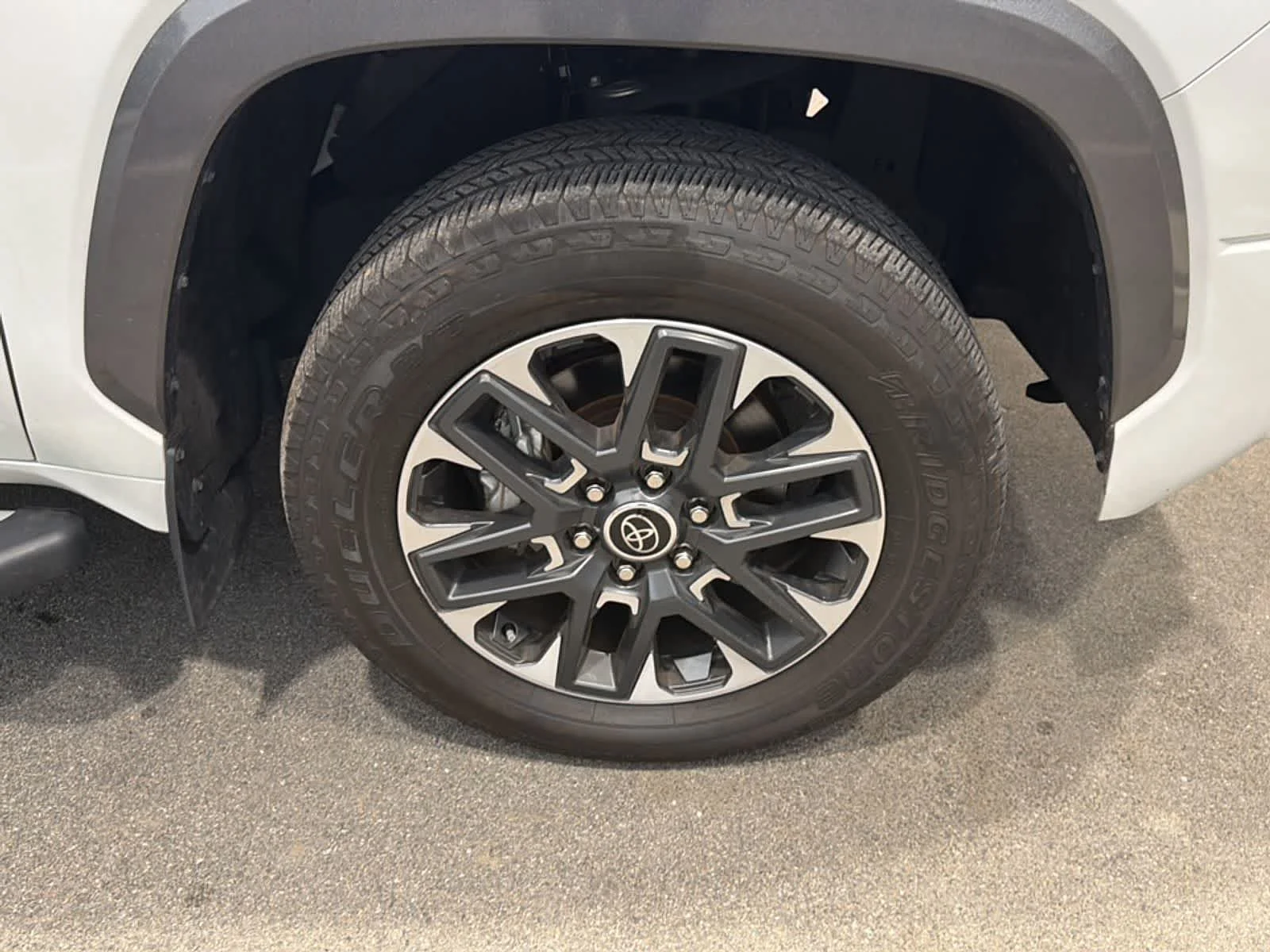 Used 2024 Wind Chill Pearl Toyota Limited Hybrid image 23
