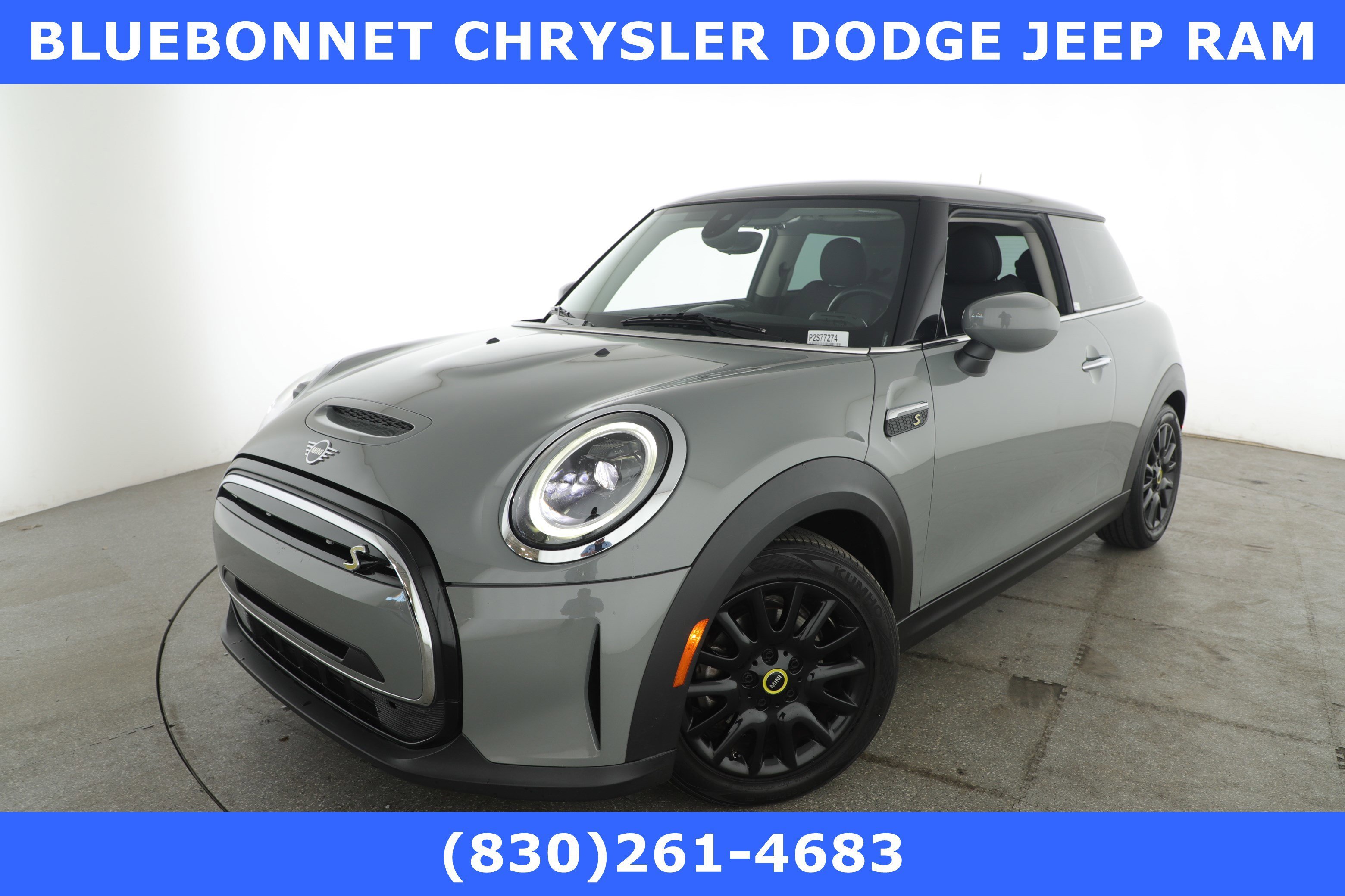 2023 MINI Hardtop Cooper SE's photo