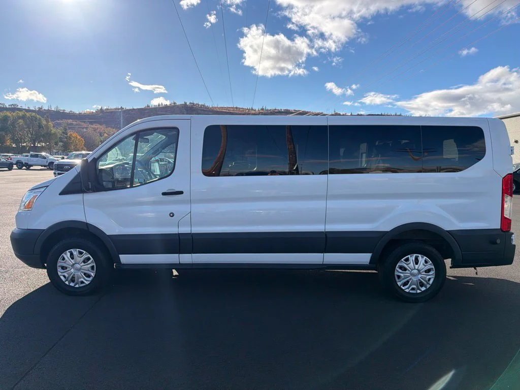 Used 2015 White Ford XLT image 9