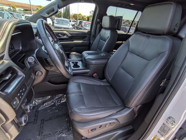 Used 2023 Pearl Chevrolet RST image 23