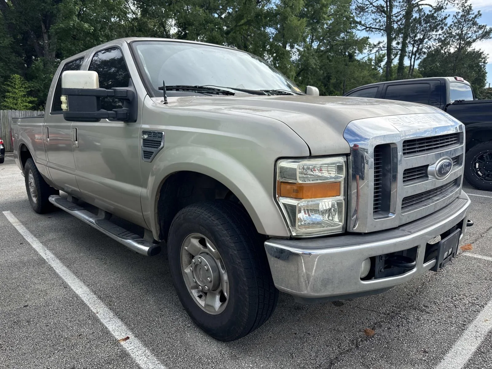 2010 Ford F-250 XLT Crew Cab 172 in's photo