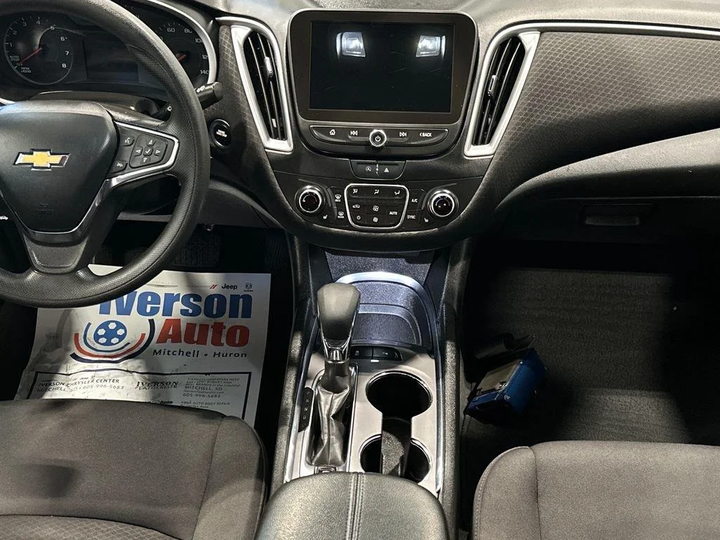 Used 2024 Sterling Gray Metallic Chevrolet LT image 30
