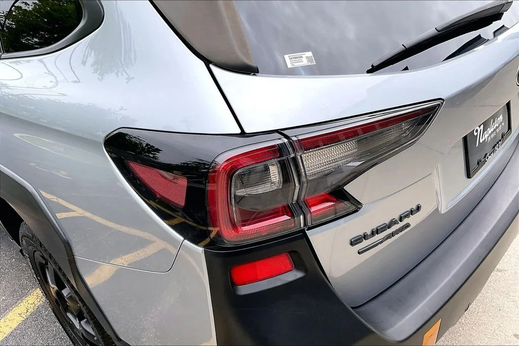 Used 2022 Silver Subaru Wilderness image 33